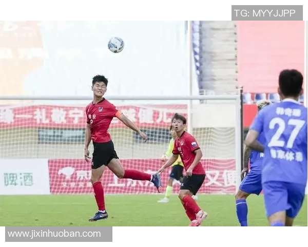 南京足球队加速转型探索新战术引发热议与期待